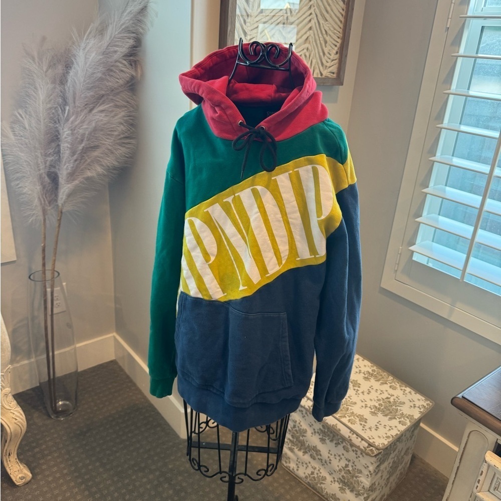 Men’s RIPNDIP hoodie size medium